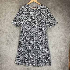 Lands End Dress Womens Large Black White Floral Short Sleeve Stretch- 3896